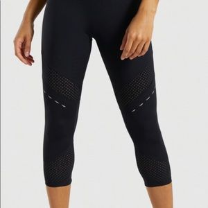 ✨Gymshark Pro Performance Crop Leggings✨